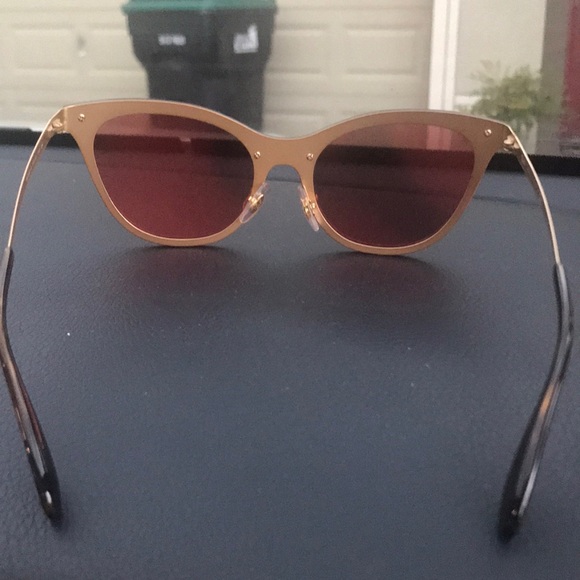 Ray-Ban rose gold pink mirror sunglasses. - Picture 5 of 8